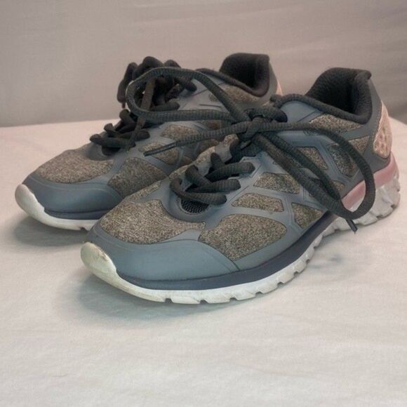 Fila Gray Pink Superstride Memory Foam Sneakers Girls 1 - Picture 2 of 11